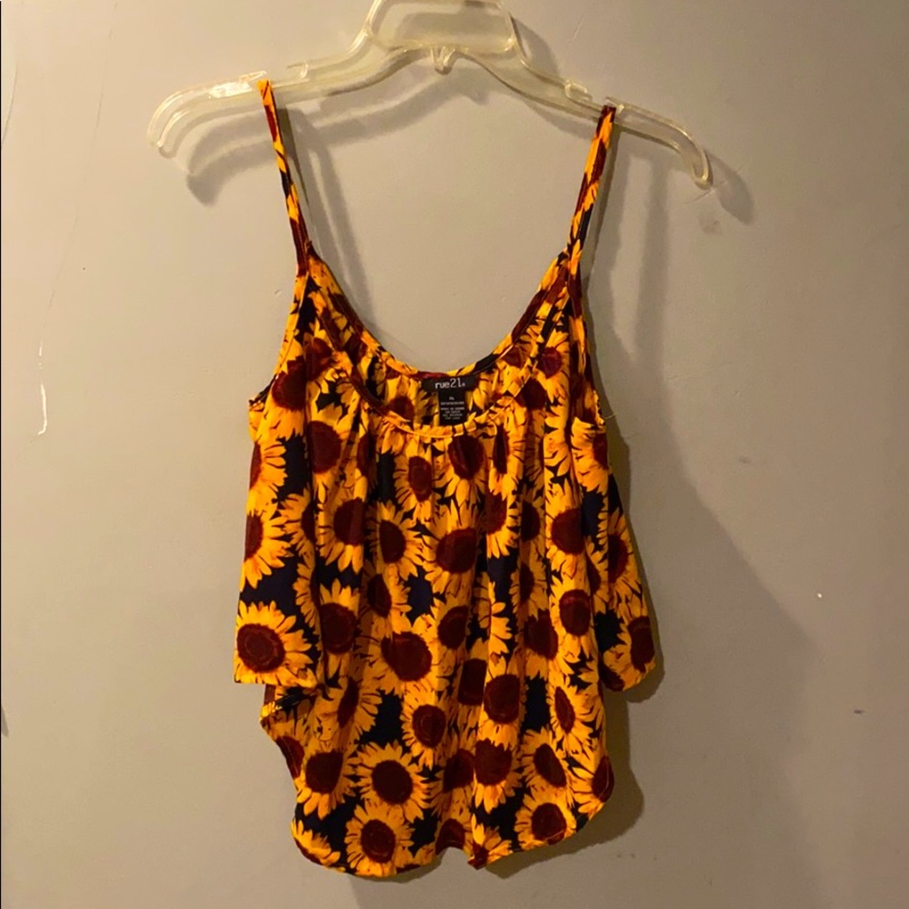 Sunflower Rue 21 Top